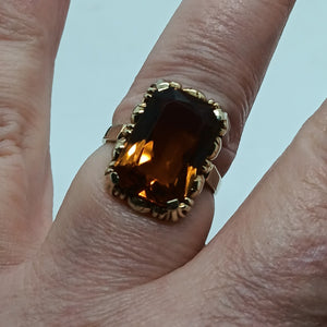 Vintage 14ct Gold Topaz Dress Ring