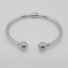 Load image into Gallery viewer, Sterling Silver Torc Bracelet
