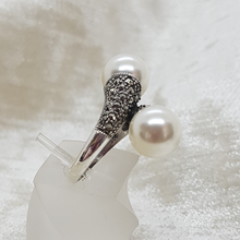 Load image into Gallery viewer, Sterling Silver Marcasite and Pearl Twist Ring
