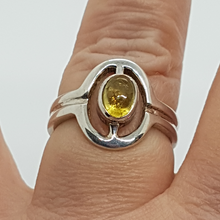 Load image into Gallery viewer, Sterling Silver Lemon Quartz Ring
