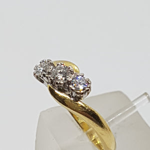 18ct Gold 3 Stone Diamond Ring