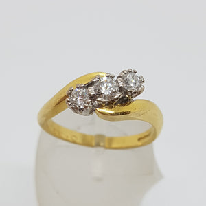 18ct Gold 3 Stone Diamond Ring