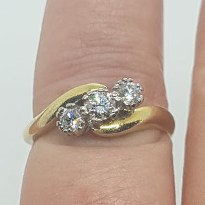 18ct Gold 3 Stone Diamond Ring