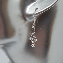 Load image into Gallery viewer, Sterling Silver Treble Clef Drop Earrings
