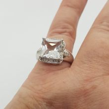 Load image into Gallery viewer, 9ct White Gold Aquamarine and Diamond Ring
