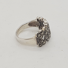 Load image into Gallery viewer, Sterling Silver Marcasite Ring
