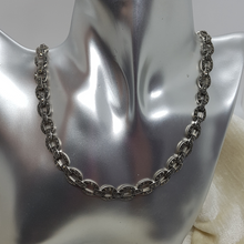 Load image into Gallery viewer, Sterling Silver Marcasite Necklace.
