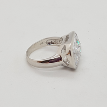 Load image into Gallery viewer, Sterling Silver and Crystal Ring
