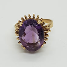 Load image into Gallery viewer, Vintage 9ct Gold Amethyst Dress Ring
