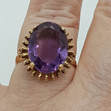 Load image into Gallery viewer, Vintage 9ct Gold Amethyst Dress Ring

