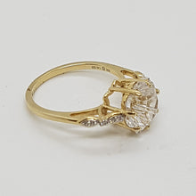 Load image into Gallery viewer, 9ct Gold Star Cut Rock Crystal Diamond Lehrer Ring
