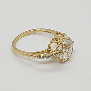 9ct Gold Star Cut Rock Crystal Diamond Lehrer Ring