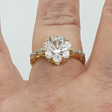 Load image into Gallery viewer, 9ct Gold Star Cut Rock Crystal Diamond Lehrer Ring
