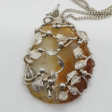 Load image into Gallery viewer, Vintage Sterling Silver Moss Agate Floral Pendant
