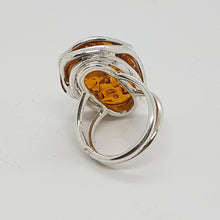 Load image into Gallery viewer, Sterling Silver Amber and Leaf Ring
