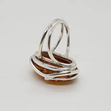 Load image into Gallery viewer, Sterling Silver Amber and Leaf Ring
