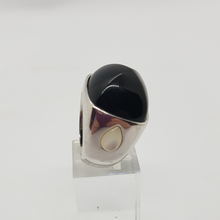 Load image into Gallery viewer, Vintage Sterling Silver Black Onyx and Moonstone Ring
