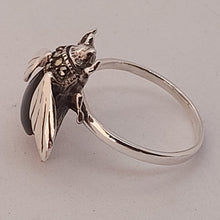 Load image into Gallery viewer, Sterling Silver Black Onyx Marcasite Bee Ring
