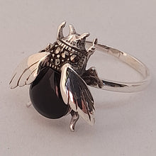 Load image into Gallery viewer, Sterling Silver Black Onyx Marcasite Bee Ring
