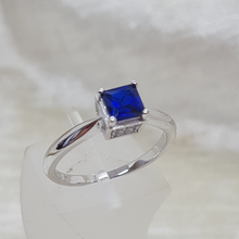 Load image into Gallery viewer, Sterling Silver Sapphire and White CZ Ring
