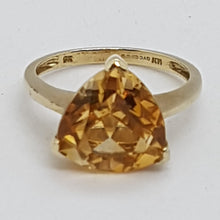 Load image into Gallery viewer, 9ct Gold Citrine Ring
