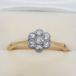 Antique 18ct Gold Diamond Daisy Ring