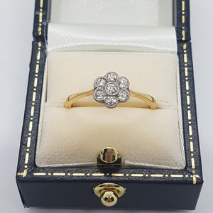 Antique 18ct Gold Diamond Daisy Ring