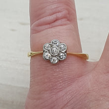 Load image into Gallery viewer, Antique 18ct Gold Diamond Daisy Ring
