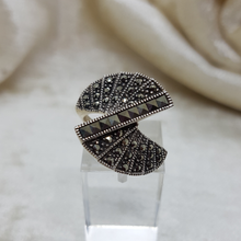 Load image into Gallery viewer, Sterling Silver Marcasite Fan Ring
