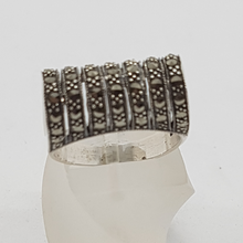 Load image into Gallery viewer, Sterling Silver Marcasite Rollover Ring
