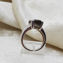 Load image into Gallery viewer, Vintage Sterling Silver Smoky Quartz Ring
