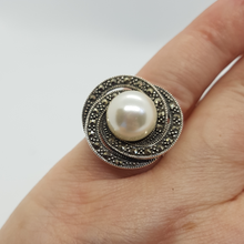 Load image into Gallery viewer, Sterling Silver Marcasite and Pearl Ring
