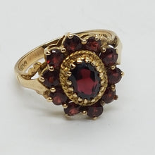Load image into Gallery viewer, Vintage 9ct Gold Garnet Cluster Ring
