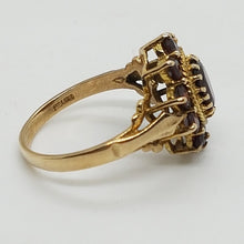Load image into Gallery viewer, Vintage 9ct Gold Garnet Cluster Ring
