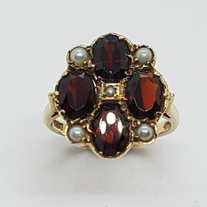 Vintage 9ct Gold Garnet Pearl Ring