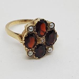 Vintage 9ct Gold Garnet Pearl Ring