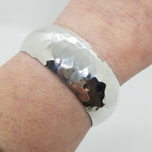 Load image into Gallery viewer, Sterling Silver Hammered Finish Cuff Bracelet
