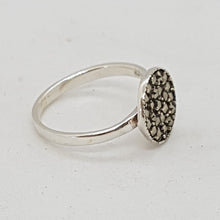 Load image into Gallery viewer, Sterling Silver Marcasite Circle Ring
