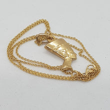Load image into Gallery viewer, Vintage 9ct Gold Nefertiti Pendant
