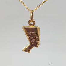 Load image into Gallery viewer, Vintage 9ct Gold Nefertiti Pendant
