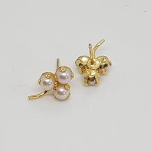Load image into Gallery viewer, 14ct Gold Cultured Pearl Earrings
