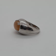 Load image into Gallery viewer, Vintage Sterling Silver Pink Moonstone Ring
