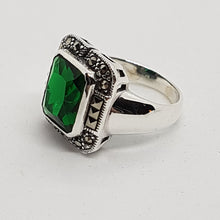 Load image into Gallery viewer, Sterling Silver Green Stone Marcasite Ring
