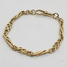 Load image into Gallery viewer, Vintage 9ct Yellow Gold Twist Bracelet
