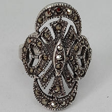 Load image into Gallery viewer, Vintage Sterling Silver Marcasite Ring
